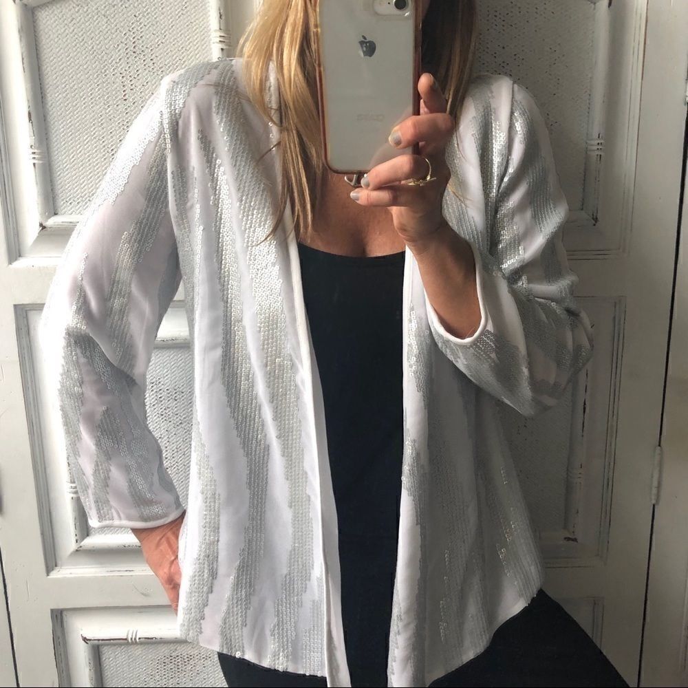 🎃CHICOS WHITE/ SILVER SEQUIN JACKET
